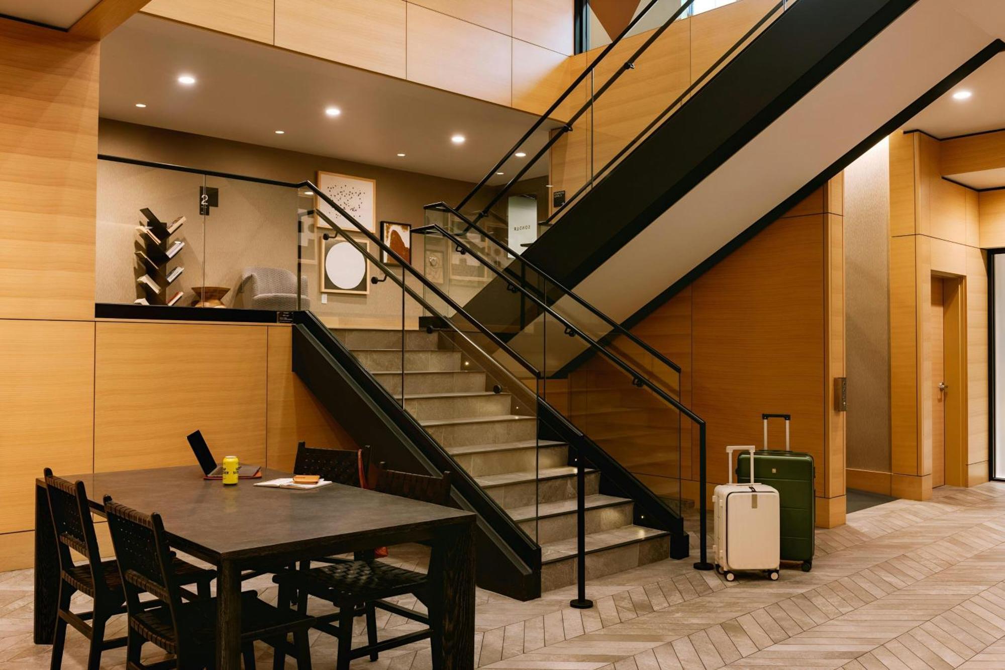 Sonder By Marriott Bonvoy Revival Bay 4*